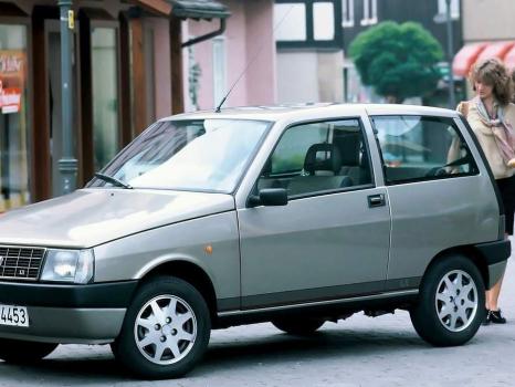Lancia Y10